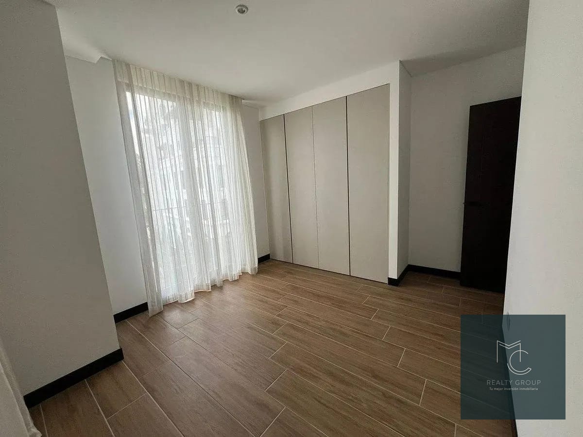 Apartamento en RENTA - zona 16 — Apartamento en Alquiler en Lirios de Cayalá III, Zona 16, Guatemala, Ciudad — foto 13 de 17