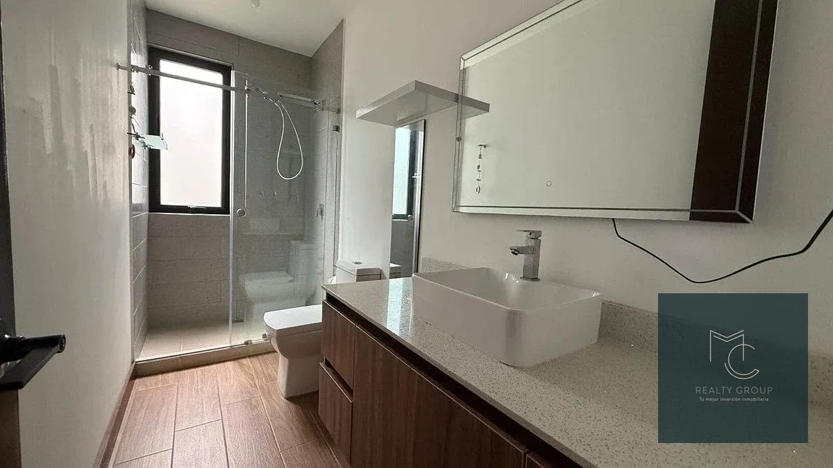 Casa en VENTA - CAES km 18.5 — Casa en Venta en km 16-20, Carretera a El Salvador, Guatemala, Ciudad — foto 3 de 14
