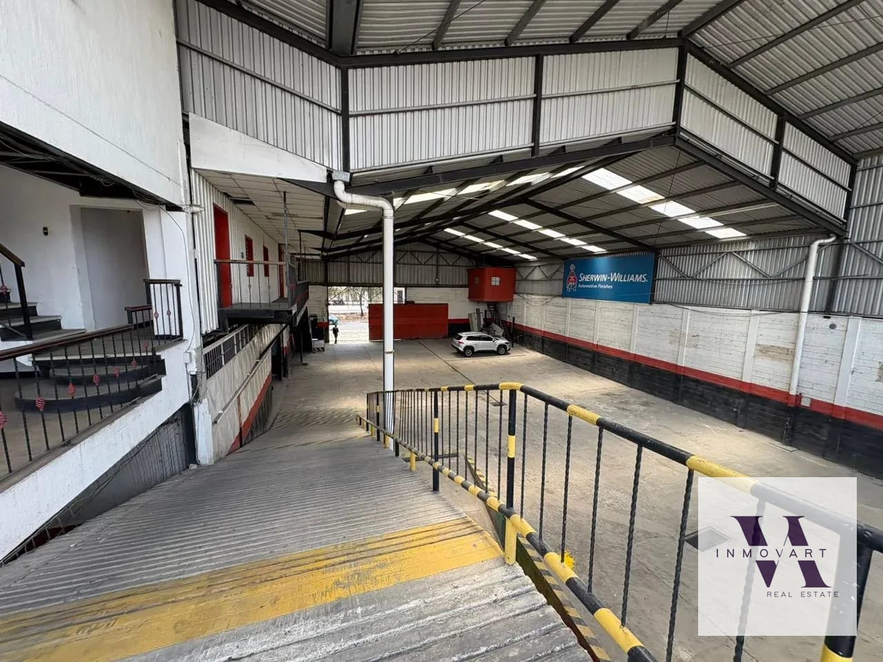 Amplia bodega en San Cristobal Blvd Sur — Bodega / Ofibodega en Alquiler en Zona 8 Mixco, Guatemala, Ciudad — foto 4 de 4
