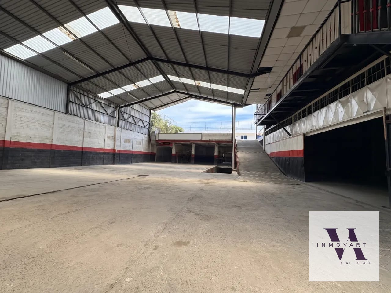 Ganga bodega en Venta Blvd Sur San Cristóbal — Bodega / Ofibodega en Venta en Zona 8 Mixco, Guatemala, Ciudad — foto 3 de 5