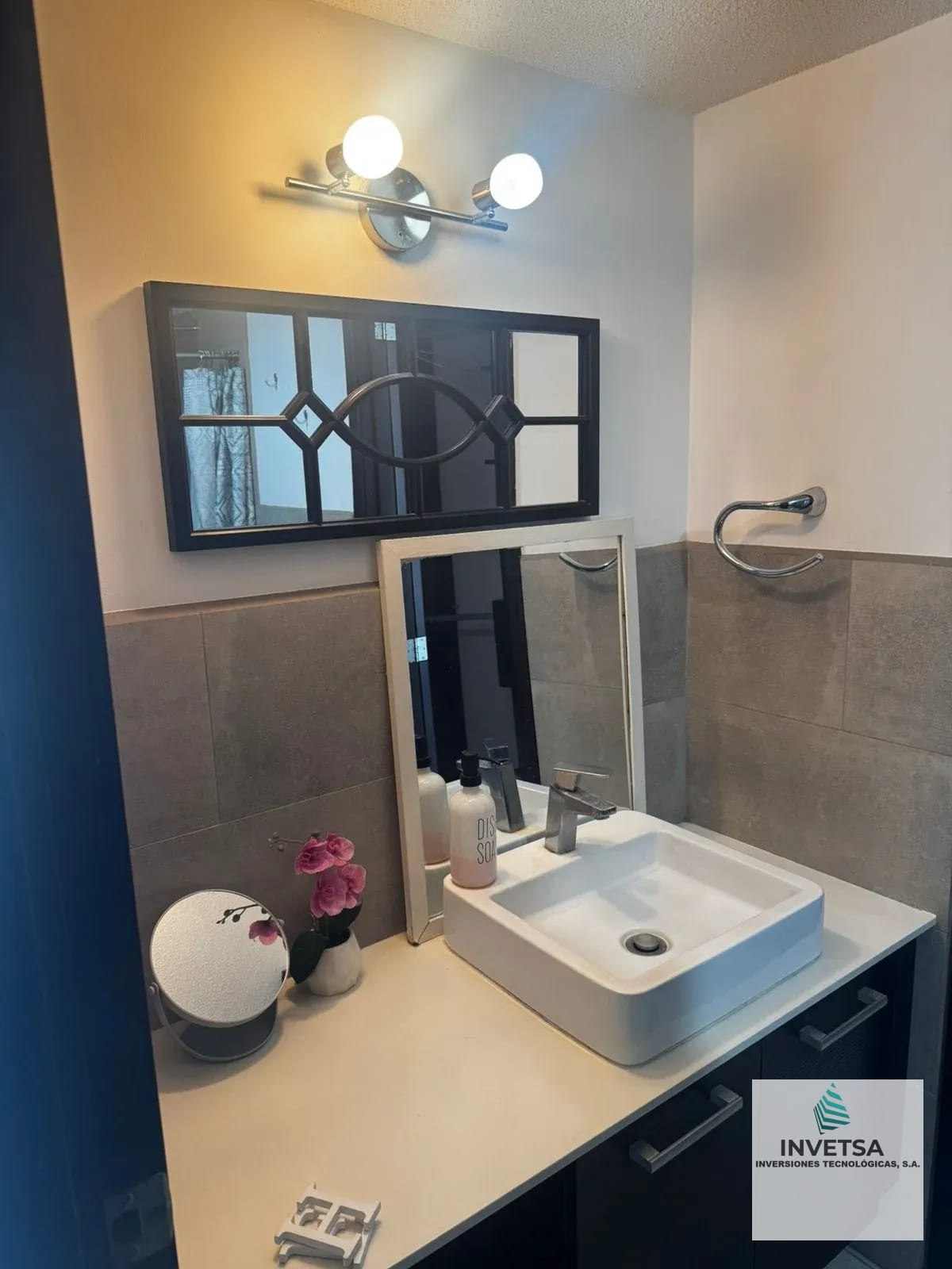 CONDADO CATORCE ZONA 14 LA VILLA APARTAMENTO AMUEBLADO (copia) — Apartamento en Alquiler en La Villa, Zona 4, Guatemala, Ciudad — foto 7 de 15