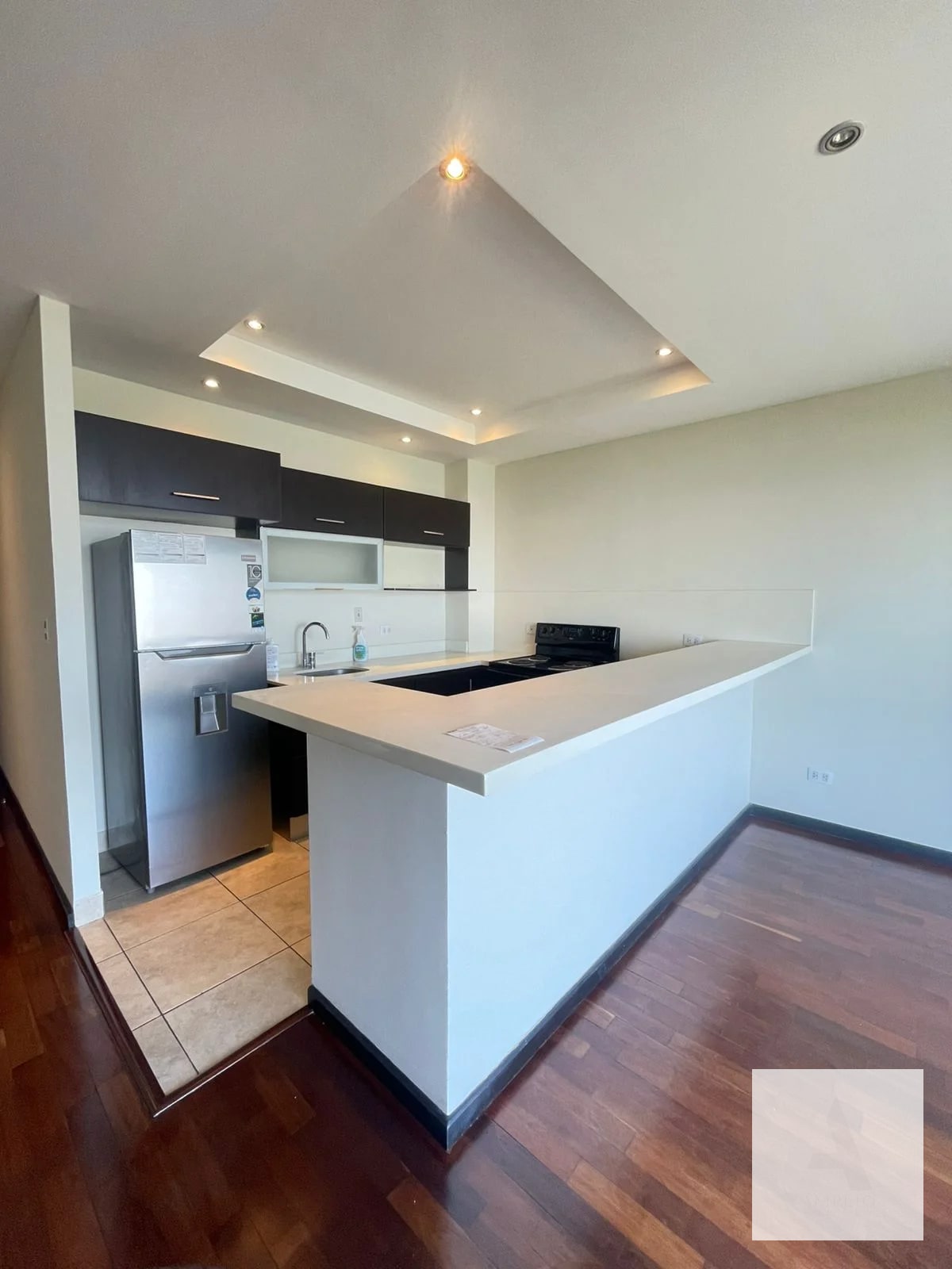Apartamento tipo Loft en Renta: Vistabella 2, Km.9.5 CAES — Apartamento en Alquiler en Carretera a El Salvador, Guatemala, Ciudad — foto 1 de 14