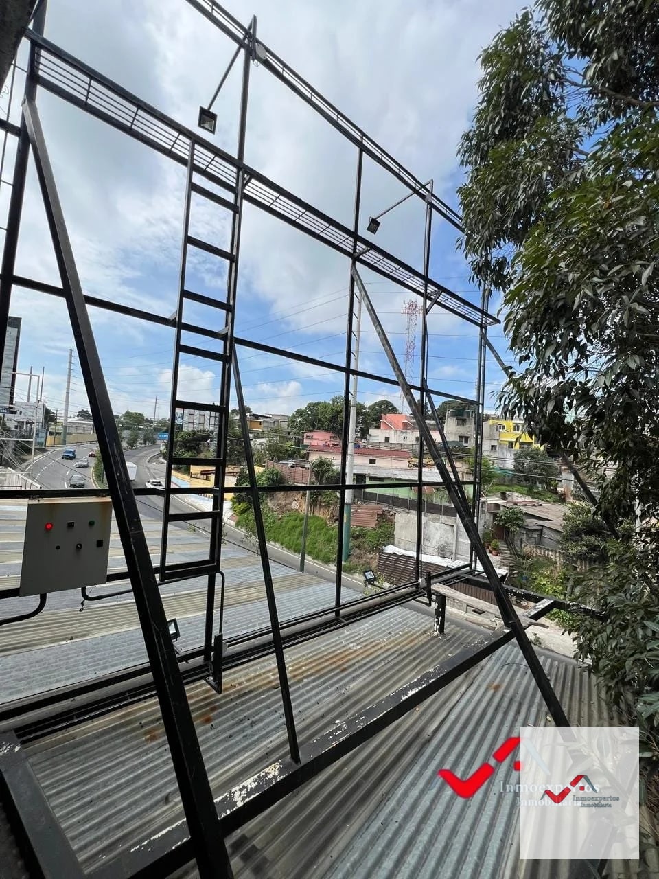 EDIFICIO EN RENTA – CALZADA ROOSEVELT ZONA 1 MIXCO — Edificio en Alquiler en Zona 1 Mixco, Guatemala, Ciudad — foto 9 de 17