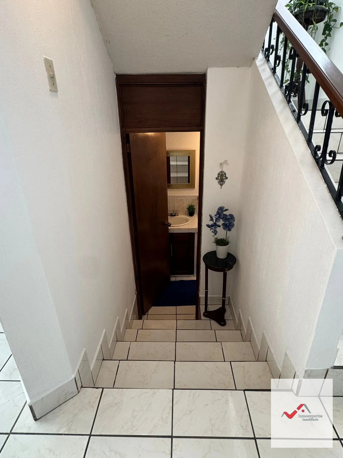 CASA EN VENTA, SAN CRISTOBAL SECTOR B1 ZONA 8 DE MIXCO — Casa en Venta en Zona 8 Mixco, Guatemala, Ciudad — foto 6 de 17