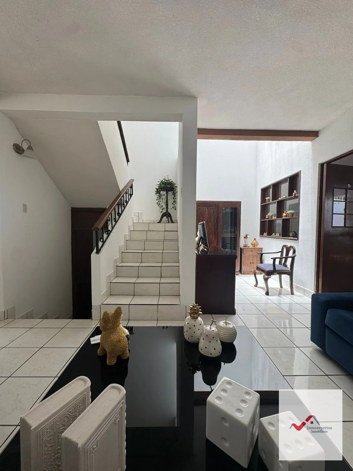CASA EN VENTA, SAN CRISTOBAL SECTOR B1 ZONA 8 DE MIXCO — Casa en Venta en Zona 8 Mixco, Guatemala, Ciudad — foto 8 de 17