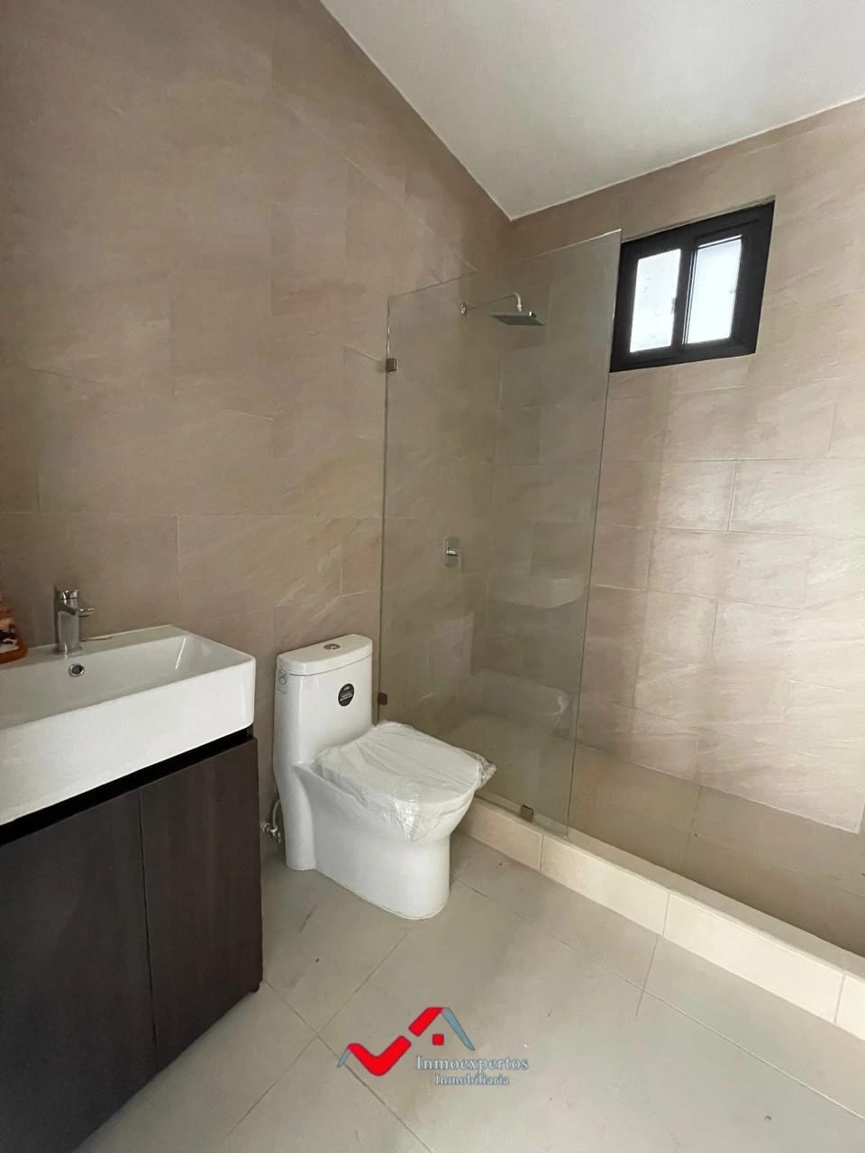 Casa en Venta en Zona 16 — Casa en Venta en Zona 16, Guatemala, Ciudad — foto 13 de 17