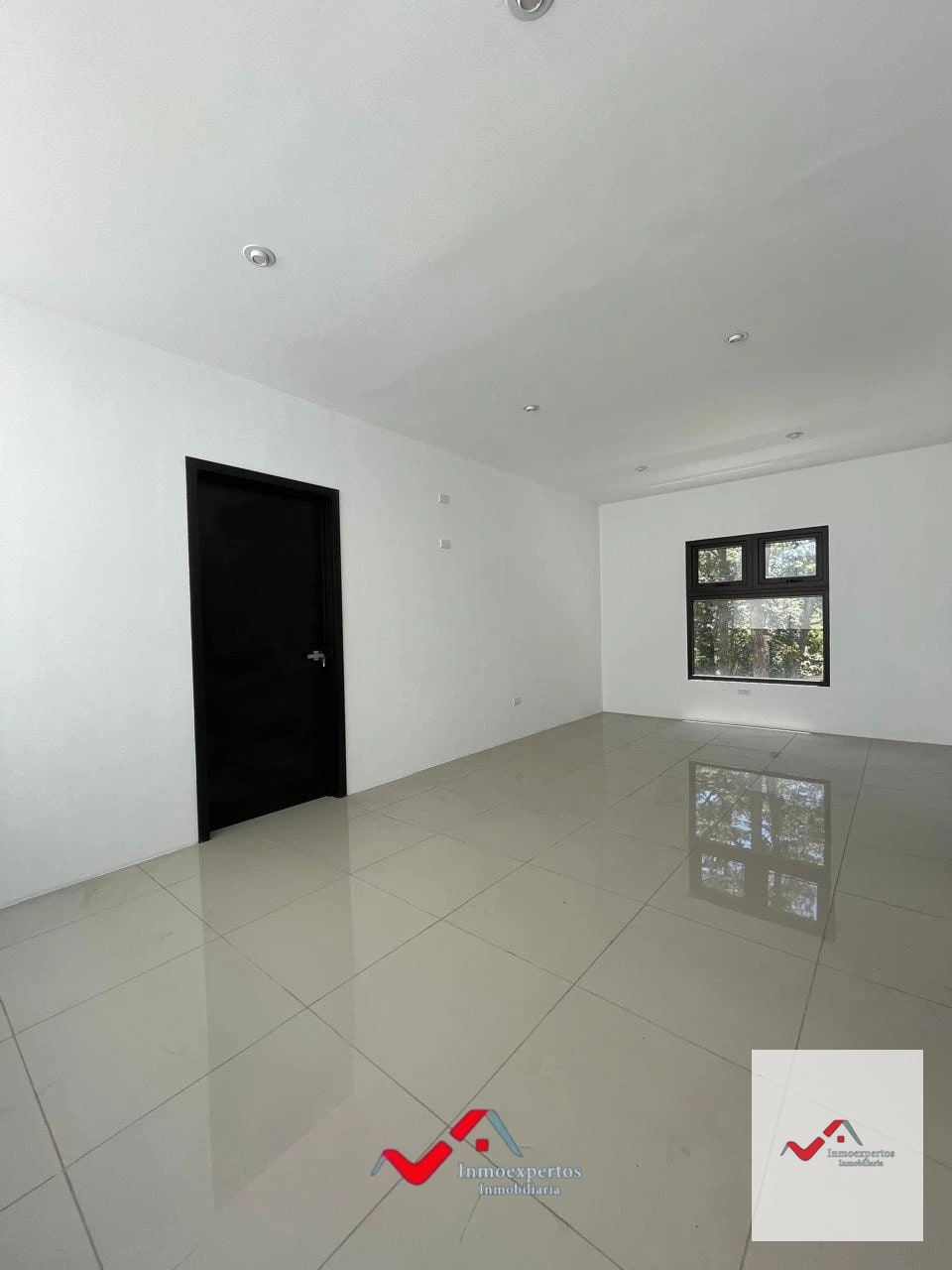CASA EN VENTA EN ZONA 16 — Casa en Venta en Zona 16, Guatemala, Ciudad — foto 15 de 17