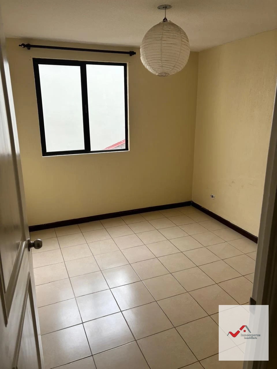 CASA EN VENTA CARRETERA A EL SALVADOR KM. 19.8 CONDOMINIO LOS MANZANILLOS — Casa en Venta en Las Manzanillas, Carretera a El Salvador, Guatemala, Ciudad — foto 2 de 17