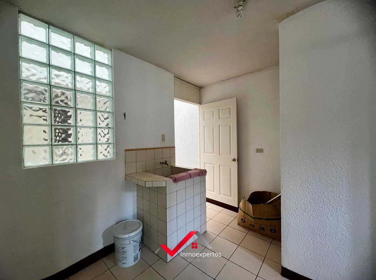 CASA EN VENTA EN FRAIJANES KM 27 - Image 3