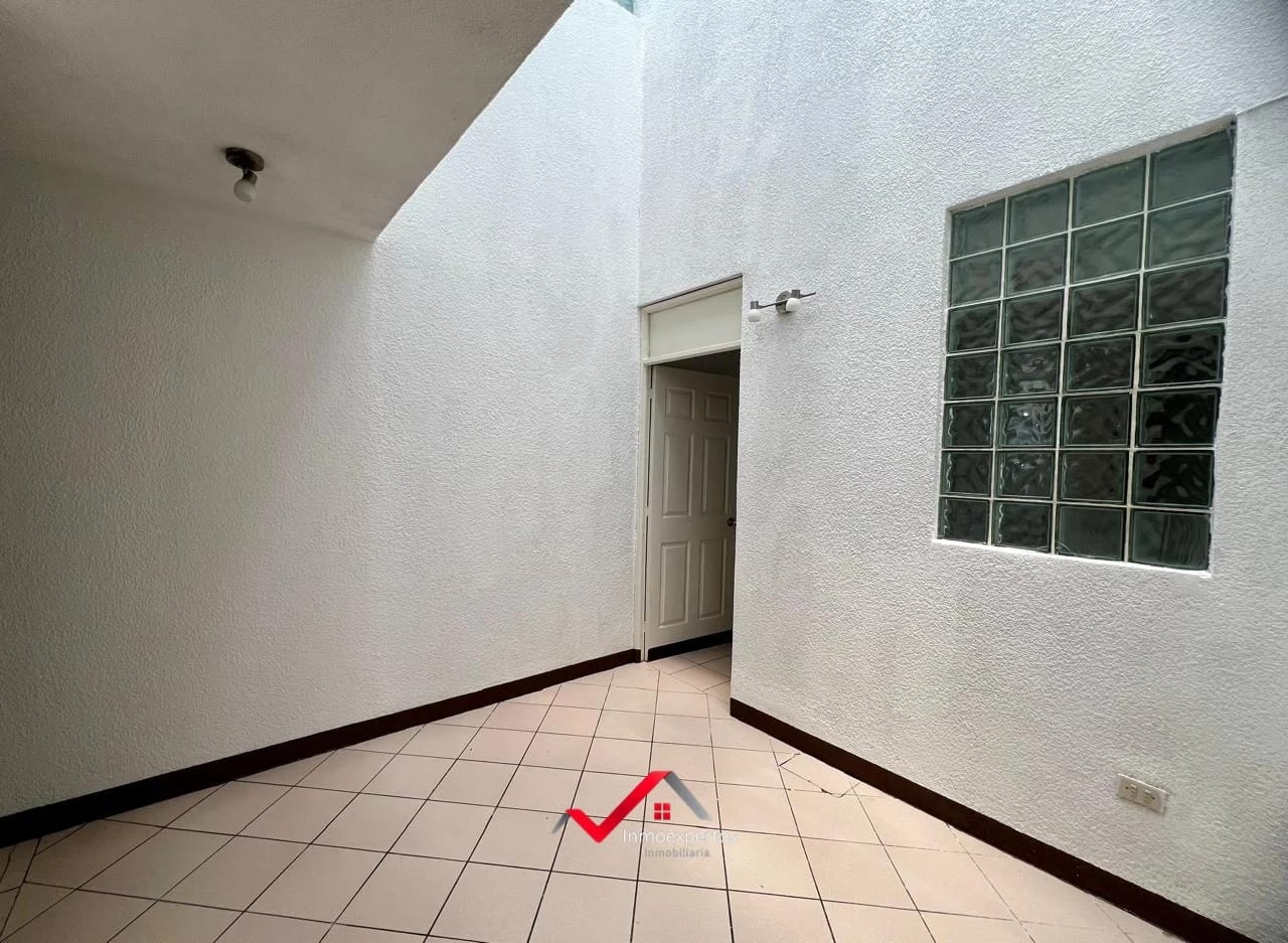 CASA EN VENTA EN FRAIJANES KM 27 - Image 2