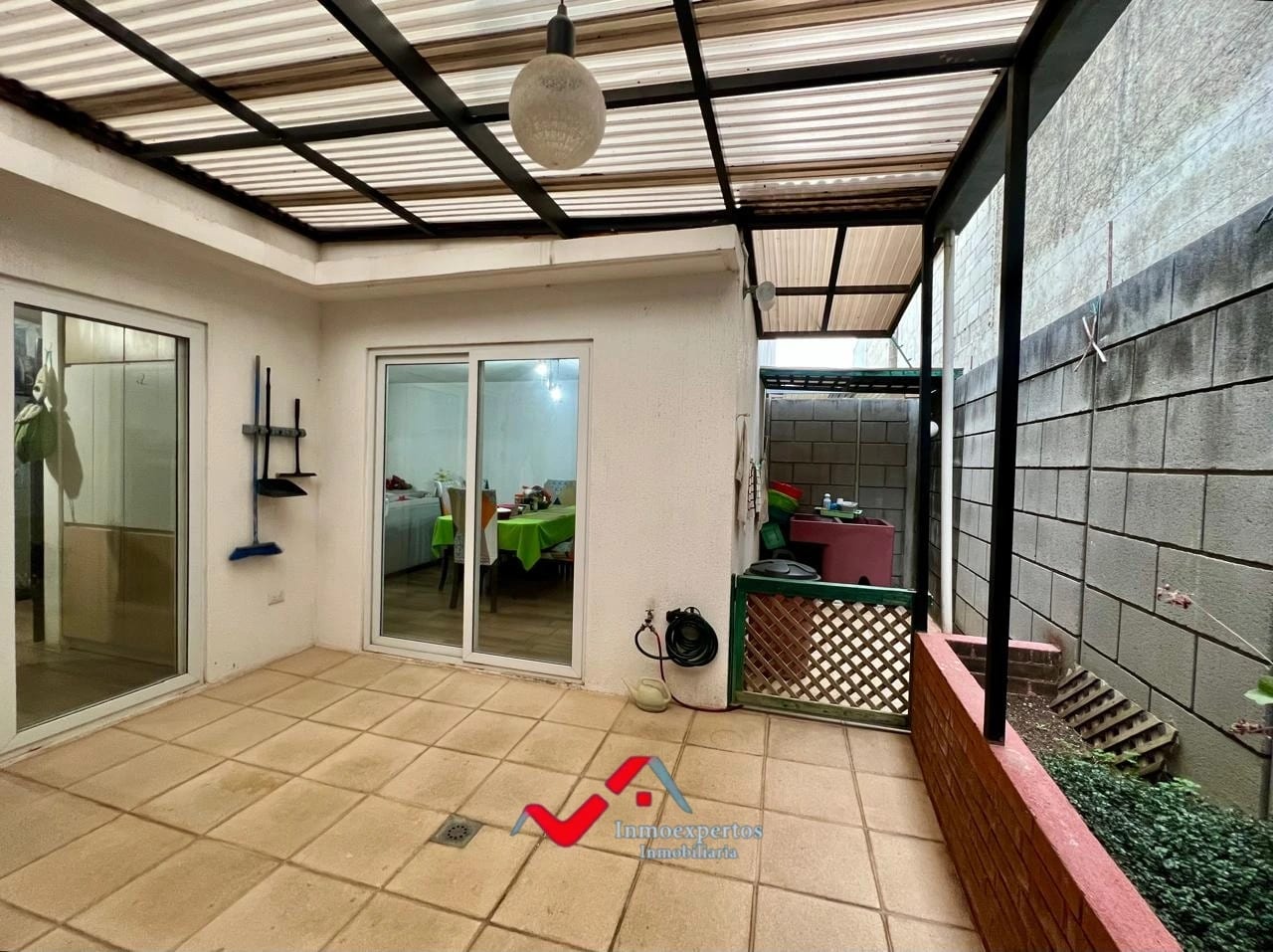 CASA EN VENTA EN ZONA 10 DE MIXCO, CONDADO SAN JACINTO — Casa en Venta en Lomas de San Jacinto, Zona 10 Mixco, Guatemala, Ciudad — foto 11 de 16