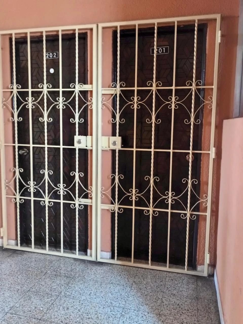 EDIFICIO EN VENTA ZONA 1, AVENIDA CENTROAMERICA — Edificio en Venta en Zona 1, Guatemala, Ciudad — foto 13 de 17
