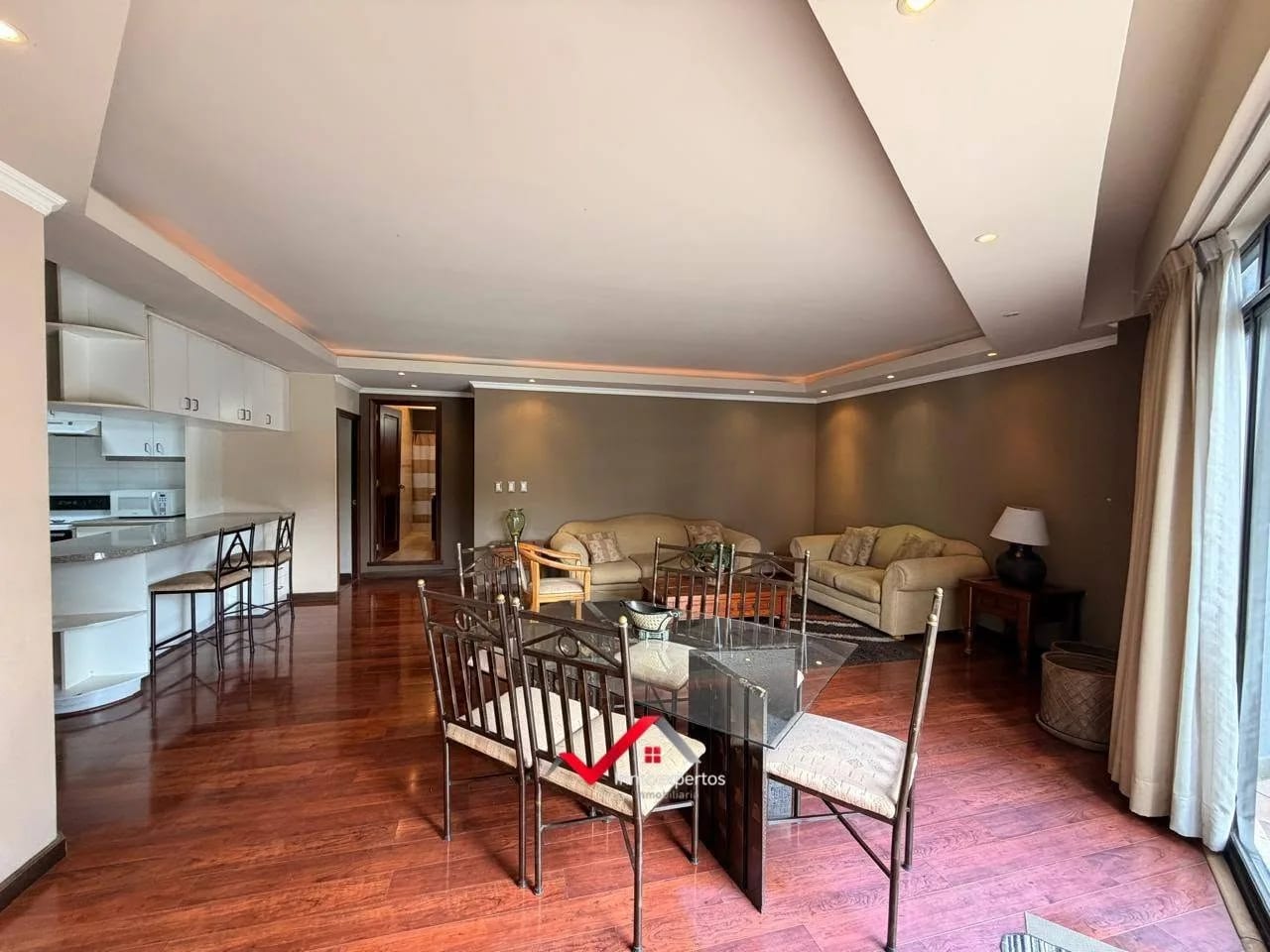 Apartamento con Amplia Terraza , Zona 14 — Apartamento en Alquiler en Zona 14, Guatemala, Ciudad — foto 9 de 9