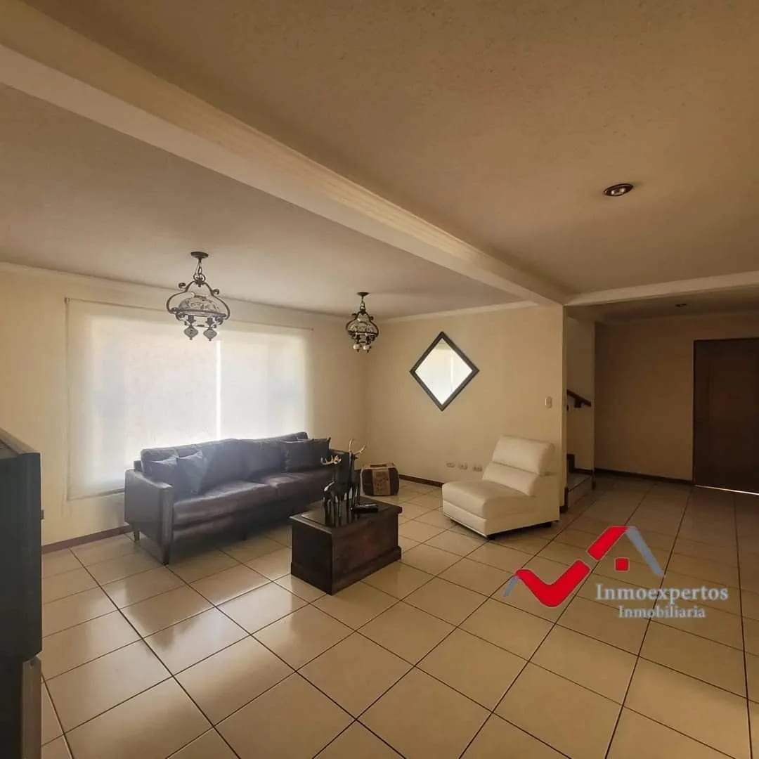 Casa en Venta San Cristobal, Zona de Mixco — Casa en Venta en Zona 8 Mixco, Guatemala, Ciudad — foto 2 de 17