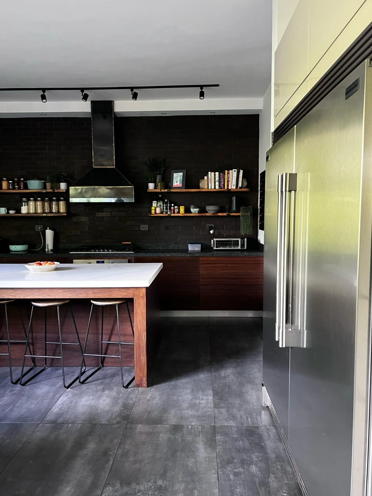 Casa en Venta en Ciudad San Cristobal Zona 8 de Mixco, Sector A2 — Casa en Venta en Zona 8 Mixco, Guatemala, Ciudad — foto 1 de 16