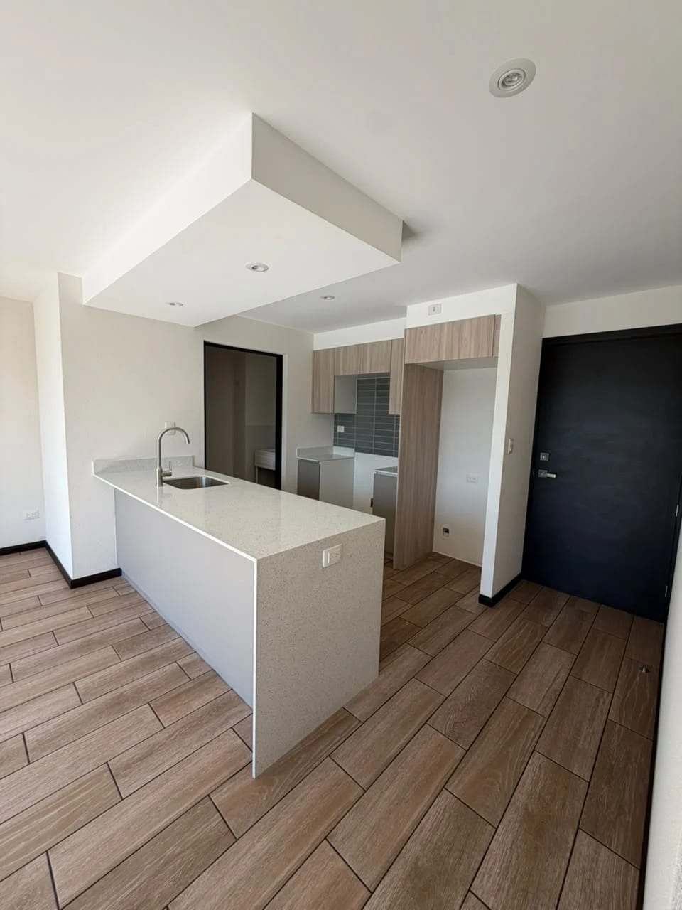 Apartamento en Renta Zona 16 San Isidro 2021 — Apartamento en Alquiler en San Isidro 20/21, Zona 16, Guatemala, Ciudad — foto 2 de 14