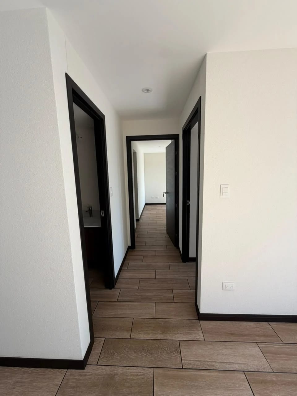Apartamento en Renta Zona 16 San Isidro 2021 — Apartamento en Alquiler en San Isidro 20/21, Zona 16, Guatemala, Ciudad — foto 4 de 14