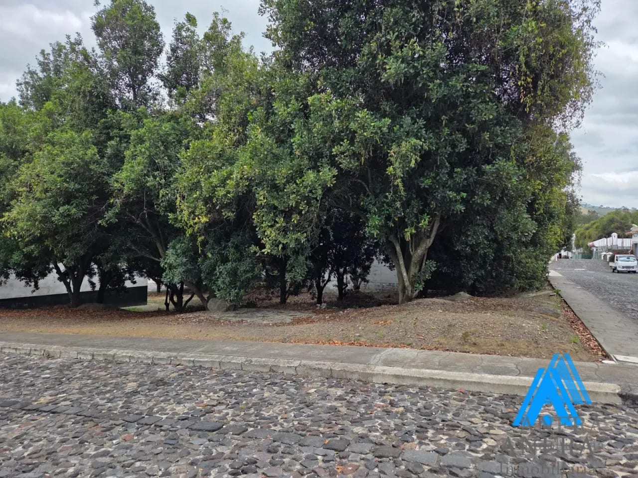 En venta hermoso terreno Hacieneda del Comendador — Terreno en Venta en Hacienda del comendador, San Miguel Dueñas, Sacatepéquez — foto 4 de 7