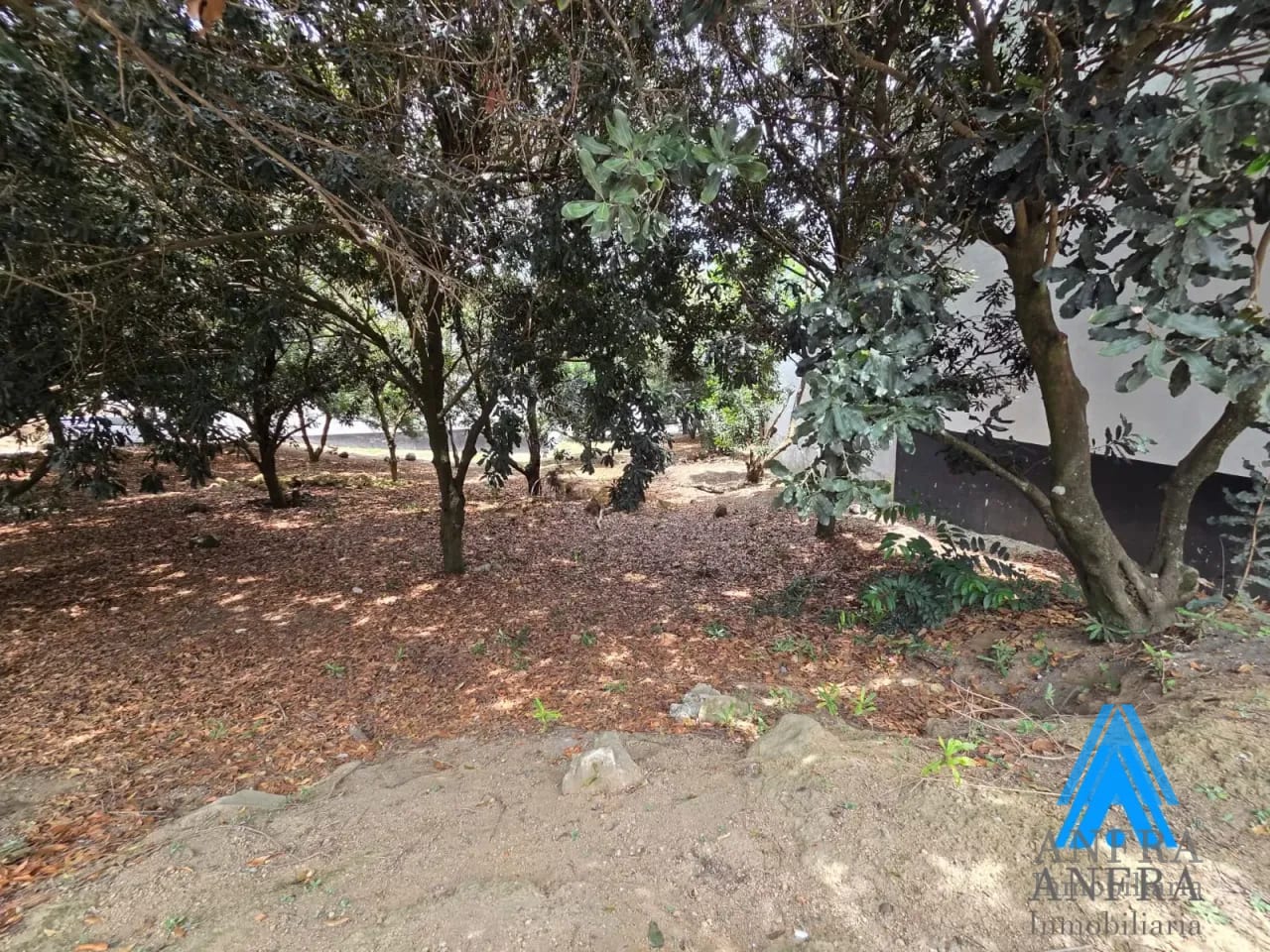 En venta hermoso terreno Hacieneda del Comendador — Terreno en Venta en Hacienda del comendador, San Miguel Dueñas, Sacatepéquez — foto 5 de 7
