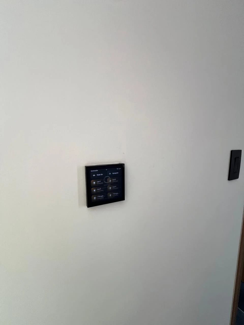 Lindo apartamento de dos dormitorios — Apartamento en Alquiler en Zona Viva, Zona 10, Guatemala, Ciudad — foto 9 de 17