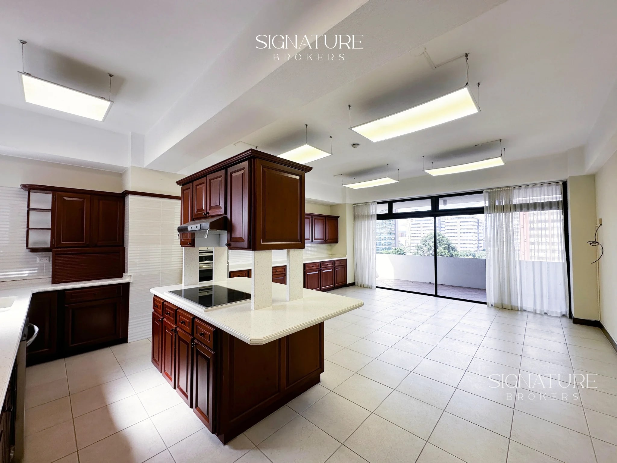 Apartamento en Venta – Premiere Plaza Z.10 - 1