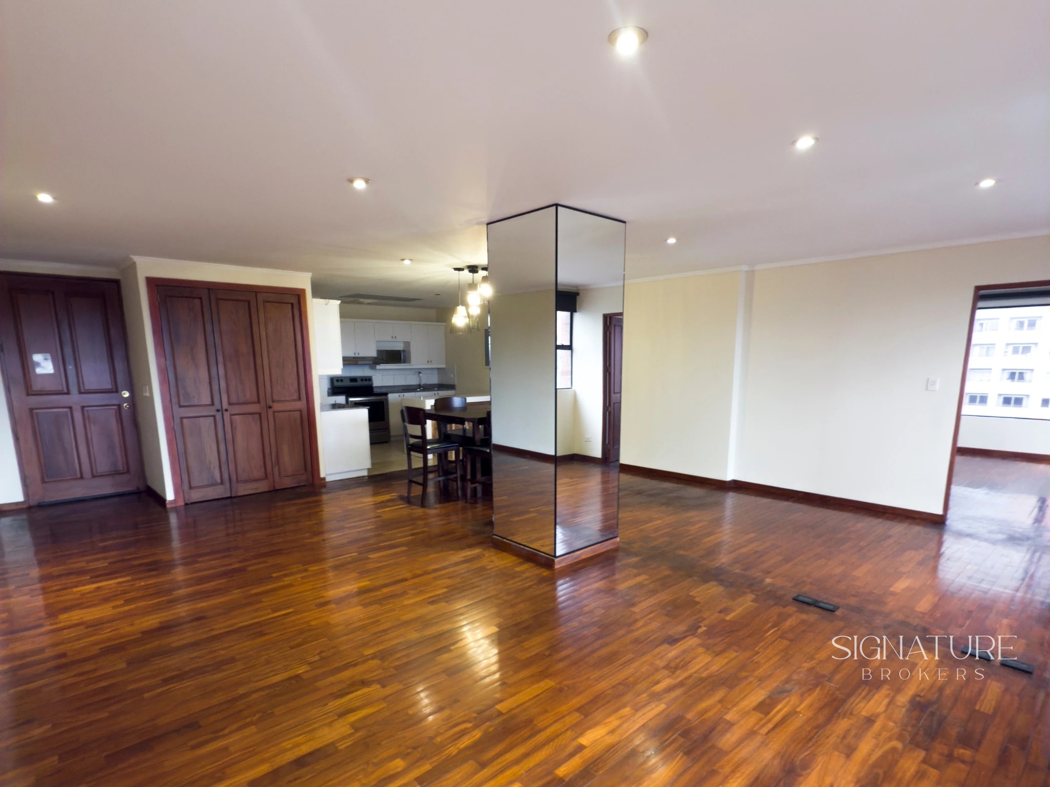 Apartamento en venta - Real de la Villa, zona 10 — Apartamento en Venta en Real de la Villa, Zona 10, Guatemala, Ciudad — foto 1 de 9