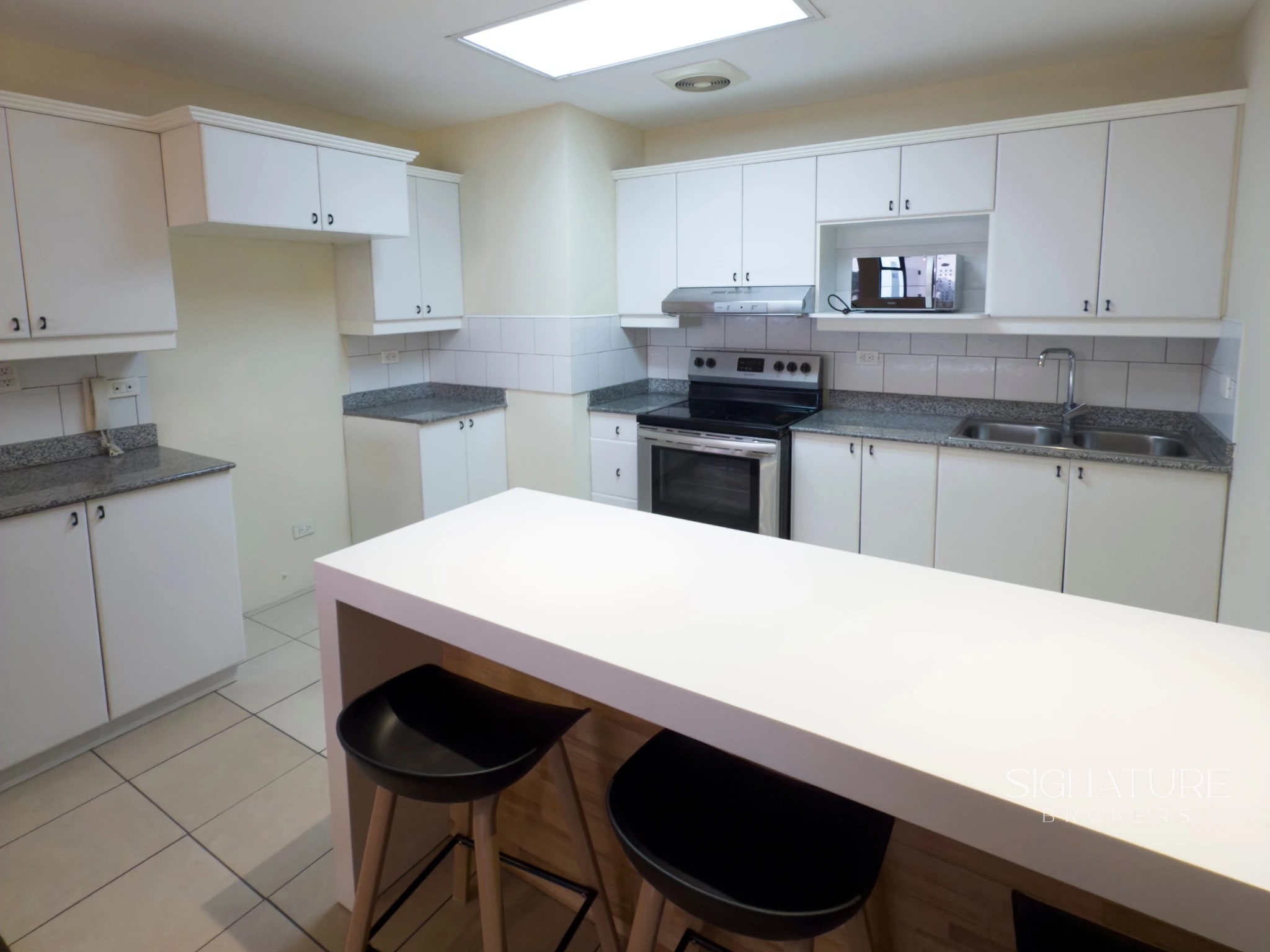 Apartamento en venta - Real de la Villa, zona 10 — Apartamento en Venta en Real de la Villa, Zona 10, Guatemala, Ciudad — foto 4 de 9
