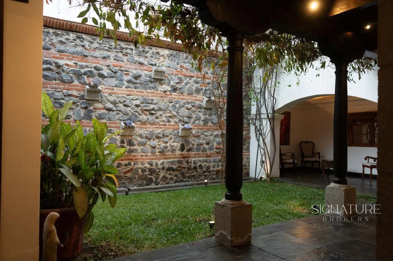 Casa en Venta – Condominio Las Gravileas, Antigua Guatemala — Casa vacacional en Venta en Antigua, Sacatepéquez — foto 6 de 17