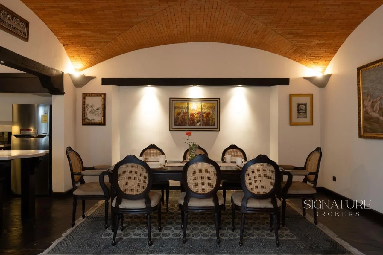 Casa en Venta – Condominio Las Gravileas, Antigua Guatemala — Casa vacacional en Venta en Antigua, Sacatepéquez — foto 2 de 17
