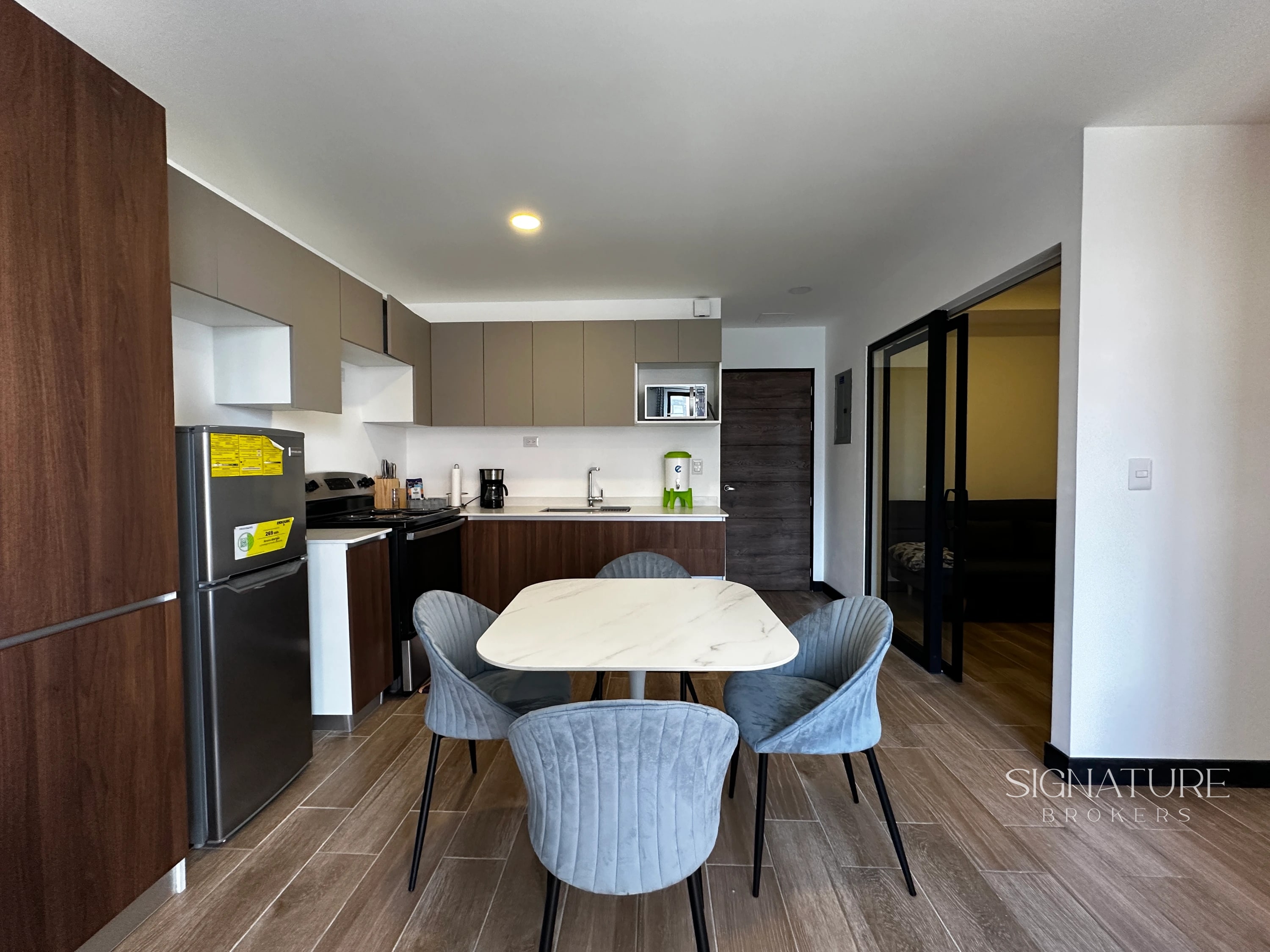 Senseti 10, Zona 10 - Apartamento en amueblado en Renta — Apartamento en Alquiler en Zona 10, Guatemala, Ciudad — foto 3 de 9