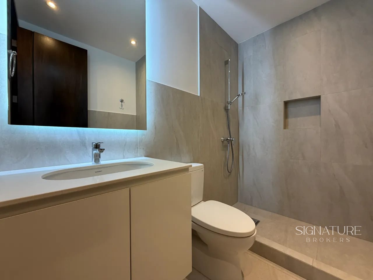 Apartamentos en renta - Vasanta, Z.10 — Apartamento en Alquiler en Vasanta, Zona 10, Guatemala, Ciudad — foto 8 de 13