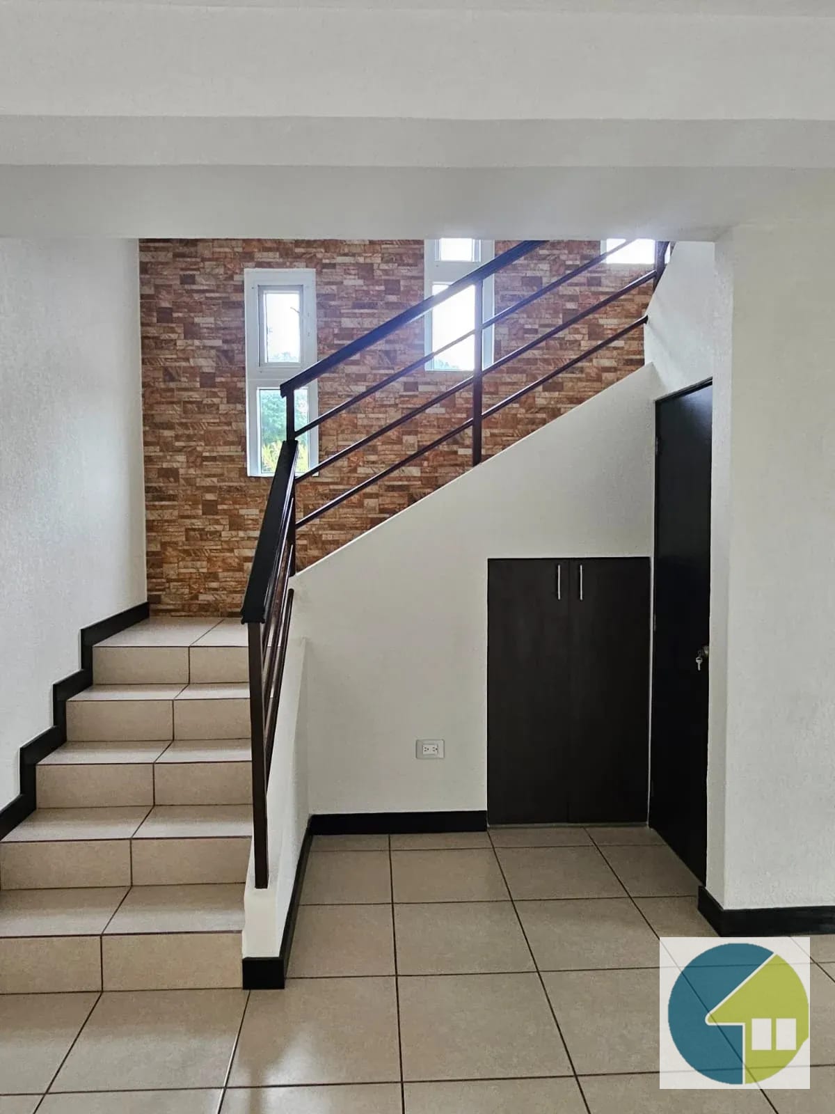 Para Estrenar Casas con Preciosa Pérgola — Casa en Venta en Carretera a El Salvador, Guatemala, Ciudad — foto 4 de 14