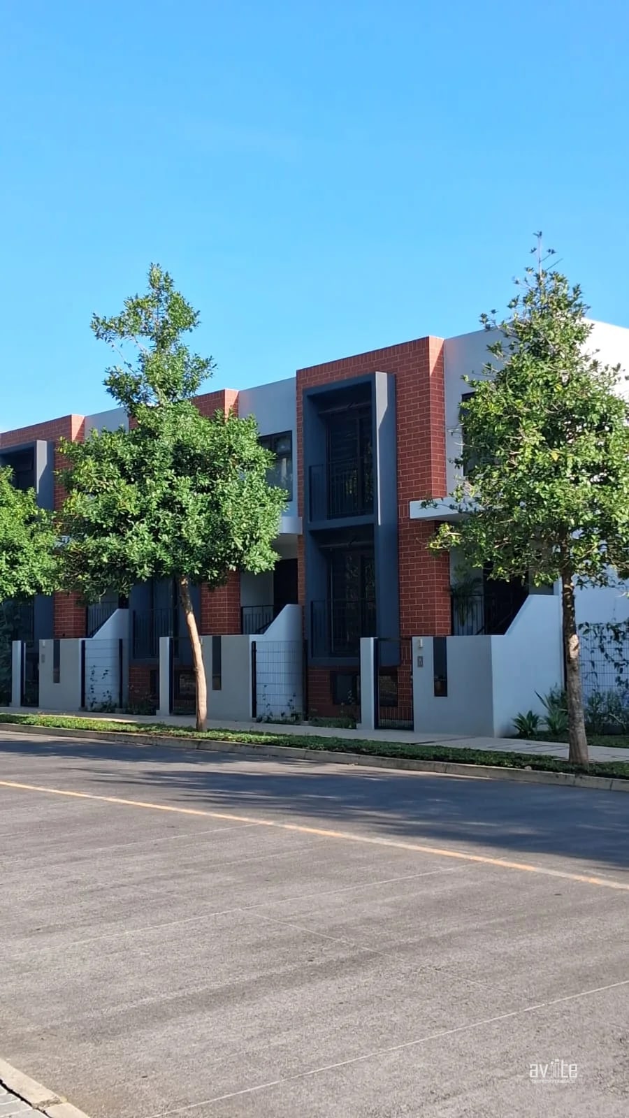 Condado Naranjo, Serena para estrenar. Linda casa en Q9,500 — Casa en Alquiler en Condado Naranjo, Zona 4 Mixco, Guatemala, Ciudad — foto 1 de 8