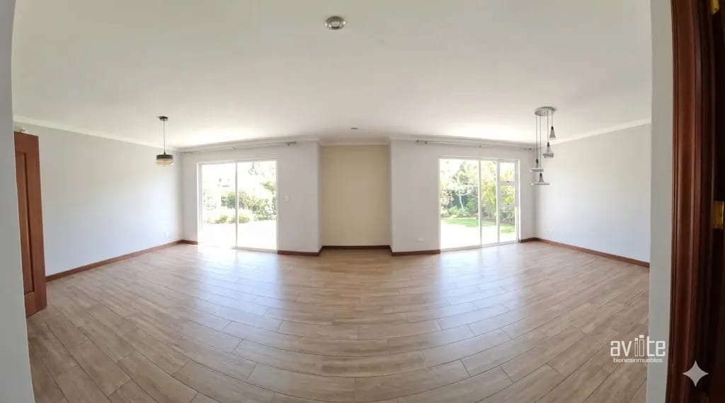 Bosques de La Fontana, zona 4 de Mixco. Venta de hermosa casa — Casa en Venta en Zona 4 Mixco, Guatemala, Ciudad — foto 5 de 16