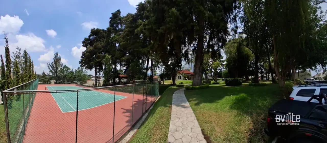 Bosques de La Fontana, zona 4 de Mixco. Venta de hermosa casa — Casa en Venta en Zona 4 Mixco, Guatemala, Ciudad — foto 15 de 16