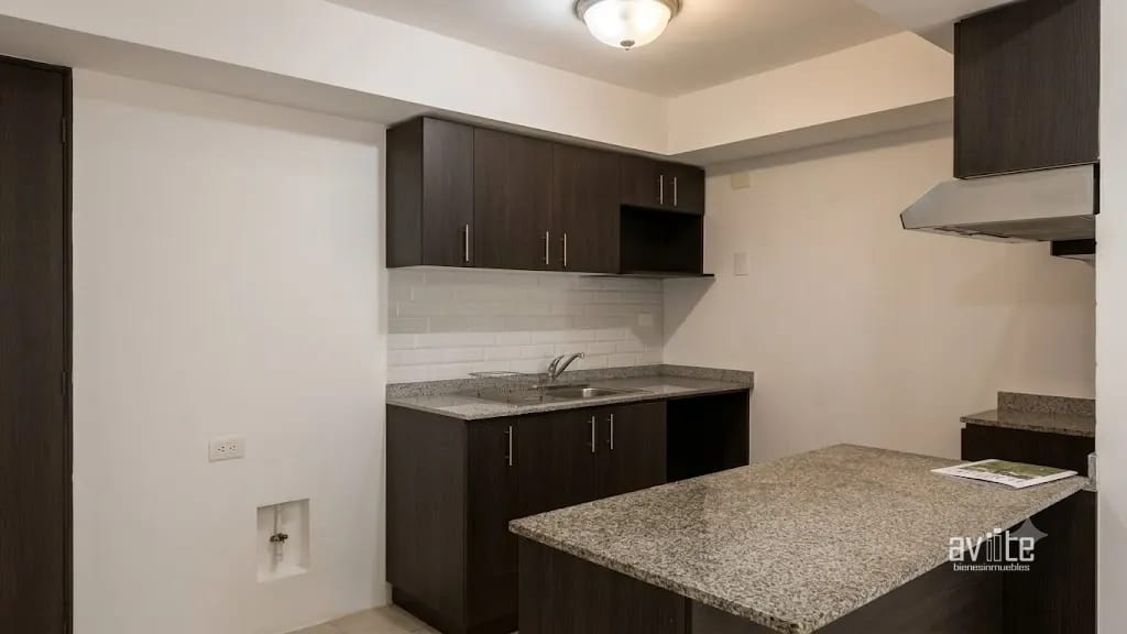 Apartamento con jardín de 2 habitaciones en Condado Naranjo, Alegría — Apartamento en Alquiler en Condado Naranjo, Zona 4 Mixco, Guatemala, Ciudad — foto 4 de 13
