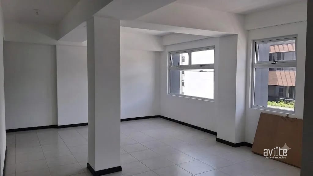 Villa de dos niveles para estrenar con linea blanca. Condado Naranjo — Apartamento en Alquiler en Condado Naranjo, Zona 4 Mixco, Guatemala, Ciudad — foto 2 de 14