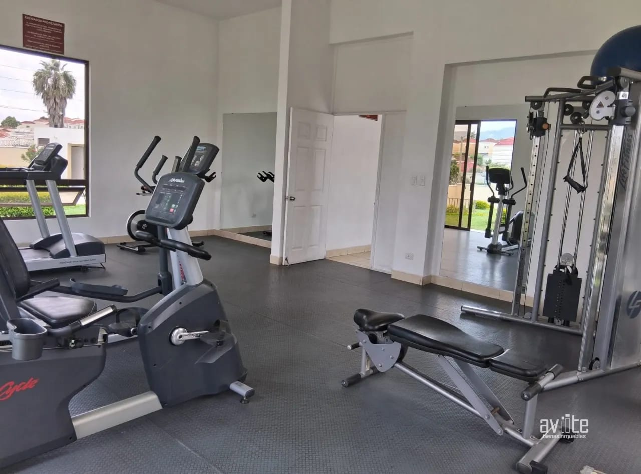 Vistas del Naranjo 1. Casa en venta, 3 niveles $300,000 más impues — Casa en Venta en Vistas del Naranjo, Zona 4 Mixco, Guatemala, Ciudad — foto 4 de 10