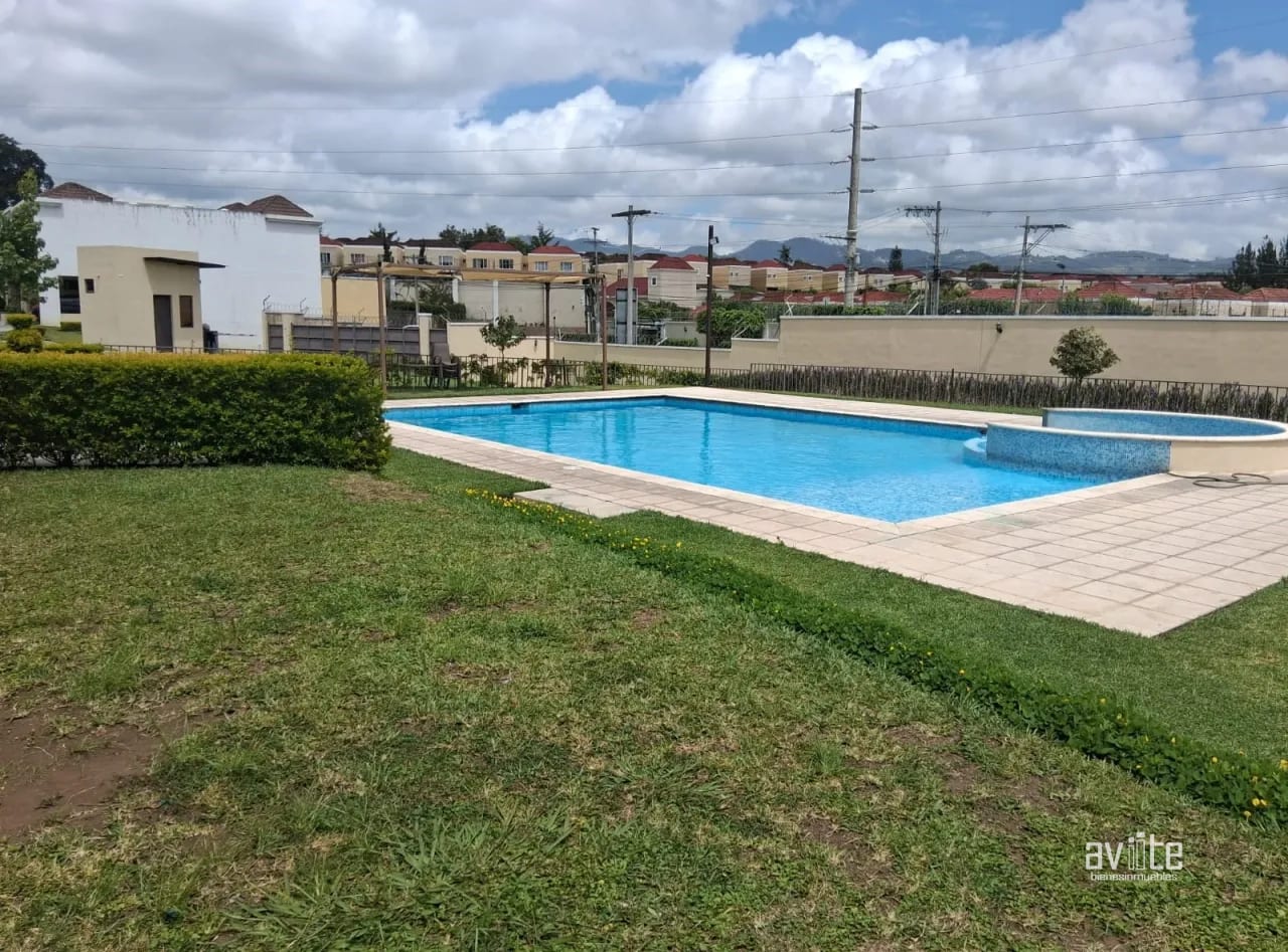 Vistas del Naranjo 1. Casa en venta, 3 niveles $300,000 más impues — Casa en Venta en Vistas del Naranjo, Zona 4 Mixco, Guatemala, Ciudad — foto 6 de 10