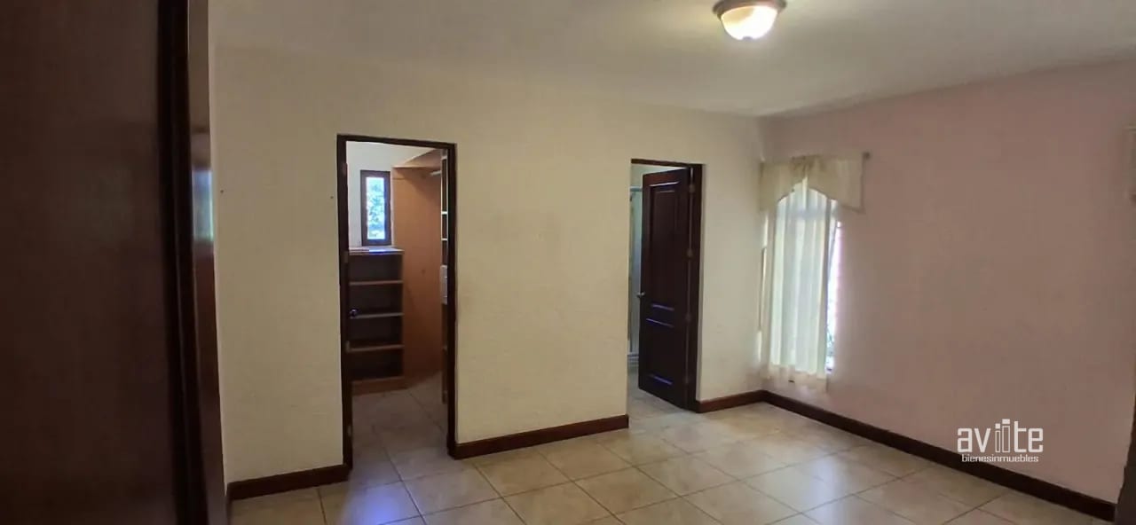 Bosques de Linda Villa, con garita, zona 7. Q2,950,000 negociable — Casa en Venta en Zona 7, Guatemala, Ciudad — foto 9 de 14