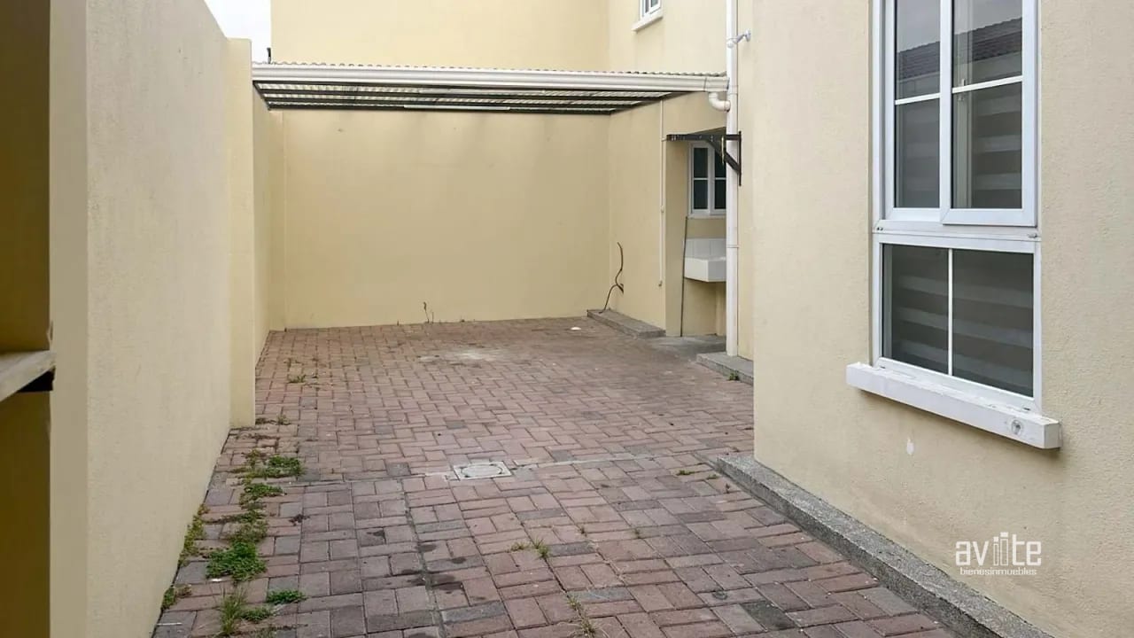 CONDADO NARANJO, Casa Navarra en alquiler Q9,500 — Casa en Alquiler en Condado Naranjo, Zona 4 Mixco, Guatemala, Ciudad — foto 7 de 7