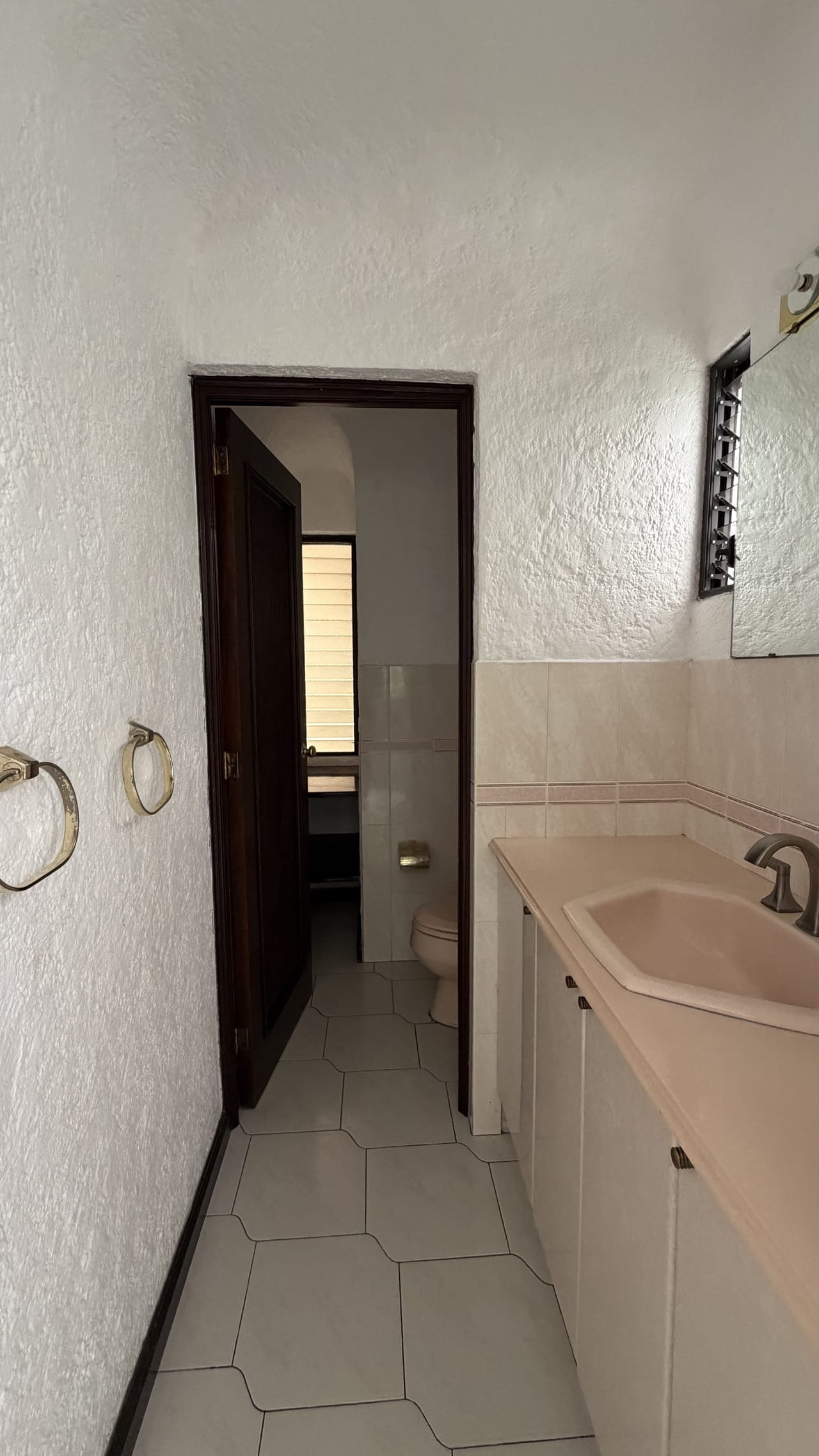 Casa de Un Nivel - Zona 14 — Casa en Alquiler en Zona 14, Guatemala, Ciudad — foto 13 de 14
