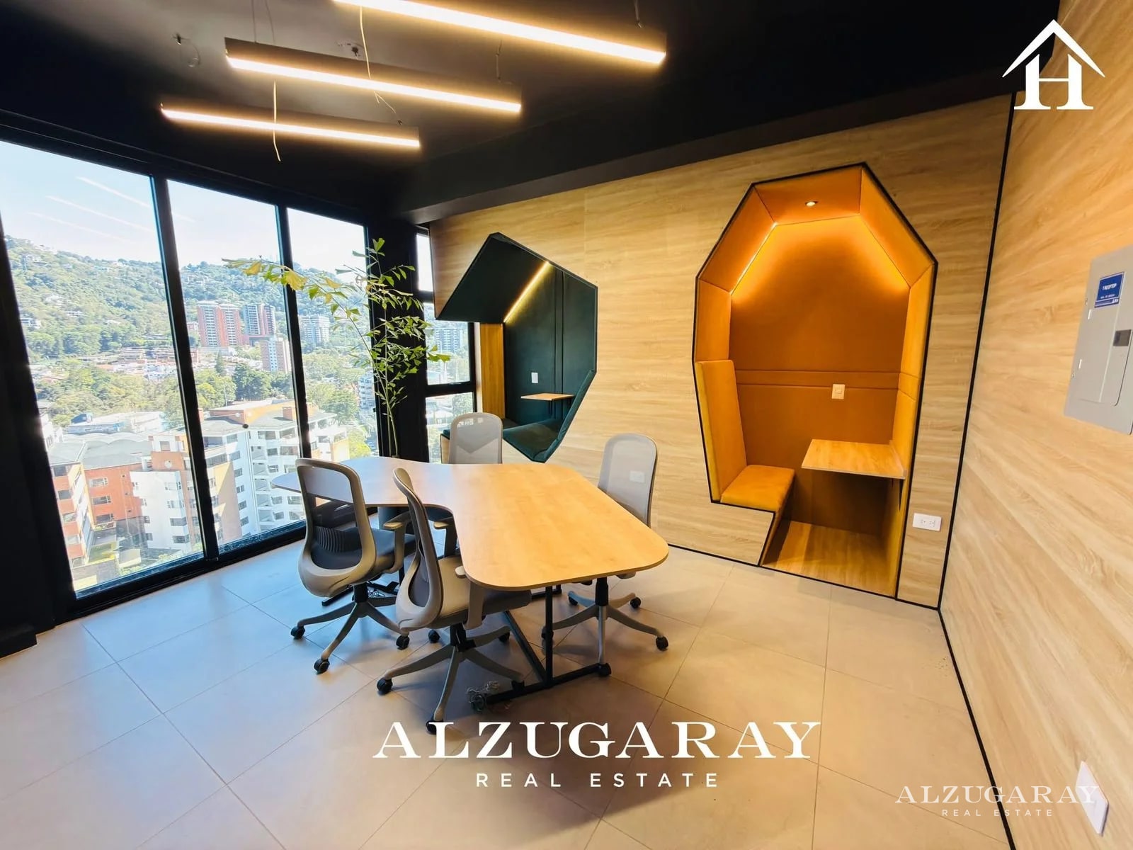 PENTHOUSE CON VISTA - 2 HAB. / EDIF. ZONA 15 - 10