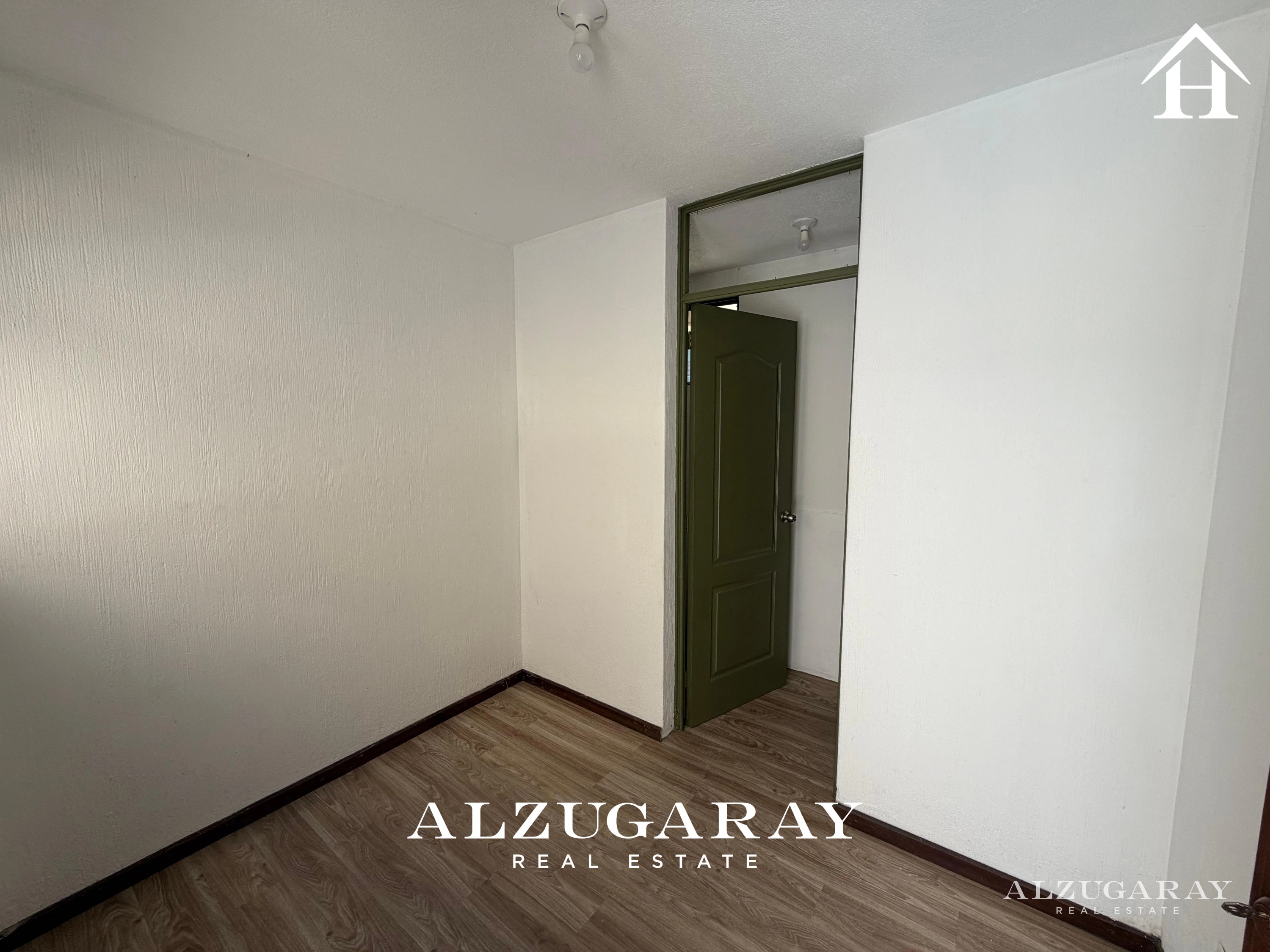 CASA REMODELADA EN CONDOMINIO - 3 HAB. AVENIDA HINCAPIE ZONA 13 — Casa en Alquiler en Zona 15, Guatemala, Ciudad — foto 5 de 12