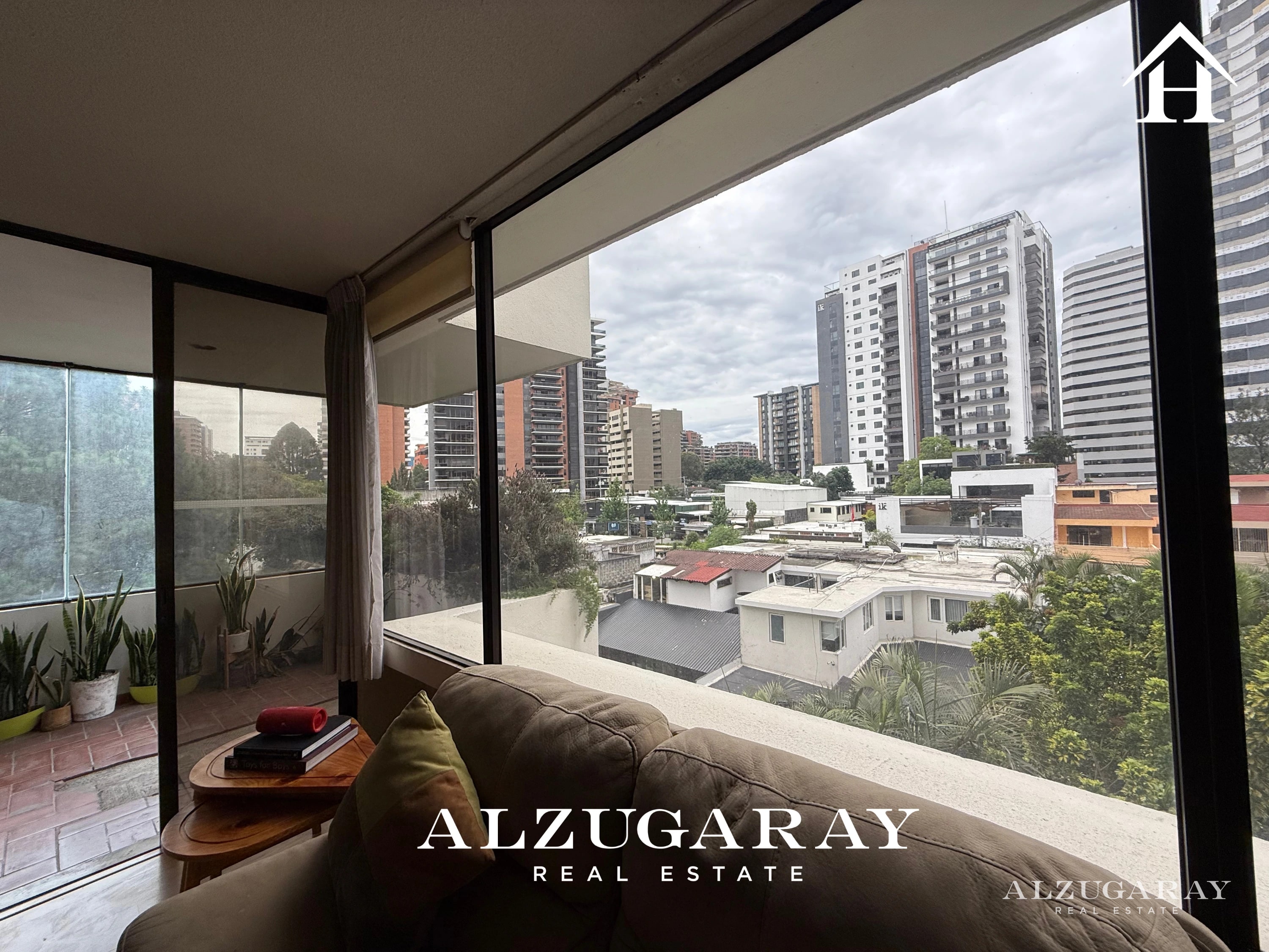 APTO. P/ REMODELAR - EDIFICIO EN ZONA 14 — Apartamento en Venta en Zona 14, Guatemala, Ciudad — foto 8 de 9