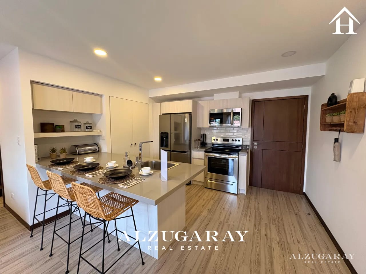 APTOS PARA ESTRENAR Z.10 -1, 2, 3 HAB / EDIFICIO NUEVO — Apartamento en Venta en Zona 10, Guatemala, Ciudad — foto 4 de 16
