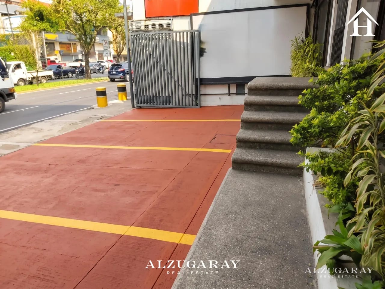 LOCAL DE ALTO IMPACTO COMERCIAL -183 M2/ SOBRE BLVD PRÓCERES Z.10 — Local en Alquiler en Zona 10, Guatemala, Ciudad — foto 1 de 1