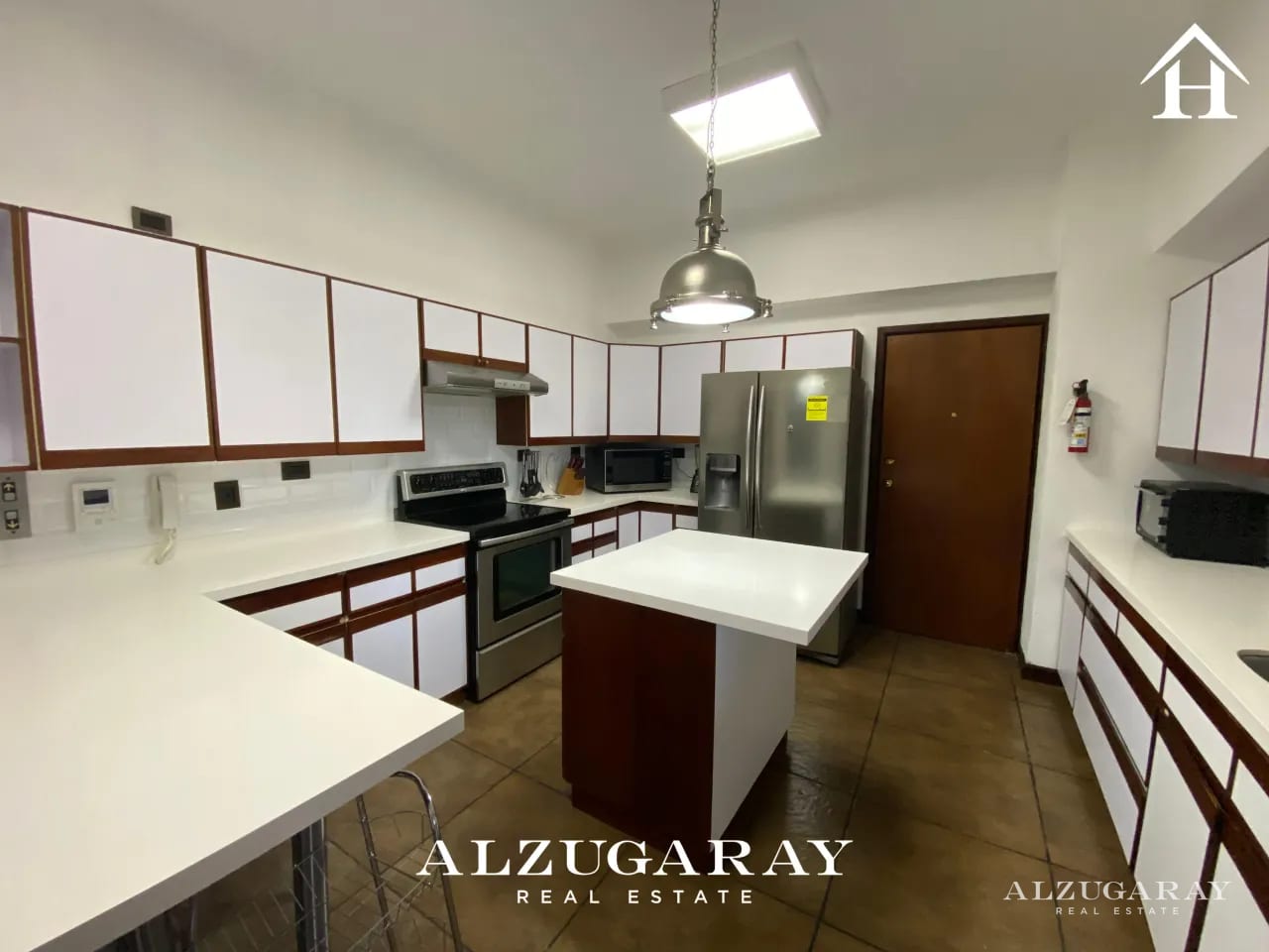 Apartamento Amueblado en Renta -3 Hab/ Edificio Premiere Club Z. 14 — Apartamento en Alquiler en Premiere Club, Zona 14, Guatemala, Ciudad — foto 6 de 17