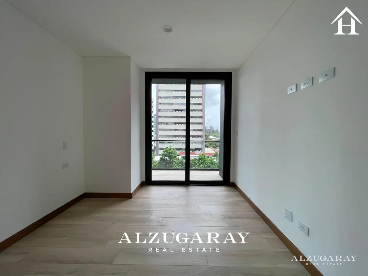 Apartamento en Renta | 2 Hab. | Ferré Diez, Zona 10 — Apartamento en Alquiler en Ferré Diez, Zona 10, Guatemala, Ciudad — foto 9 de 10