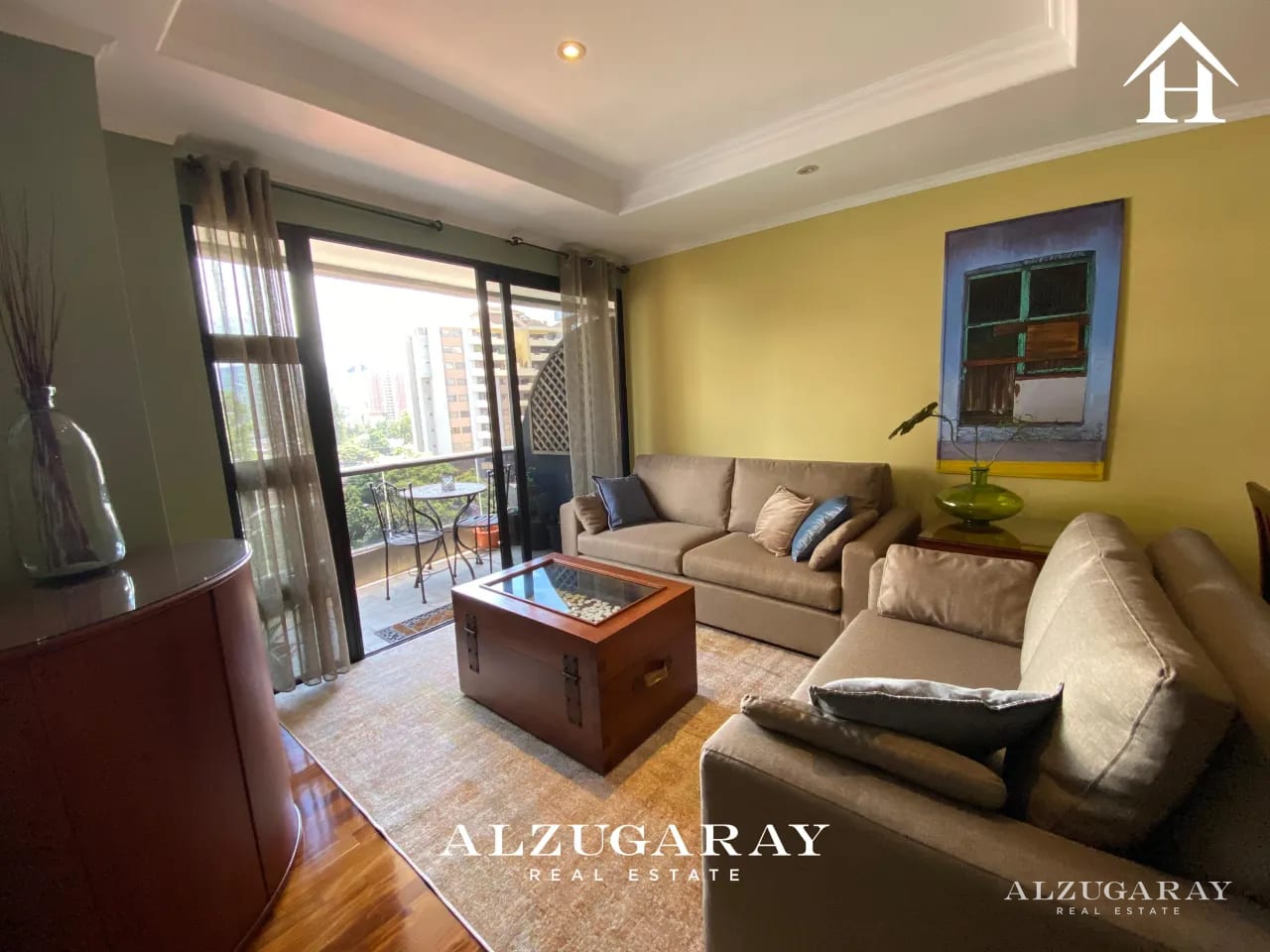 Apartamento Amueblado Z.10 | 2 Hab. | Altos de Santa Clara — Apartamento en Alquiler en Zona 10, Guatemala, Ciudad — foto 1 de 13